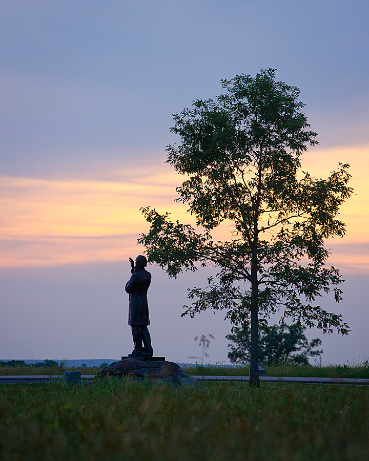 The sun sets over the Gettysburg National Military Park.